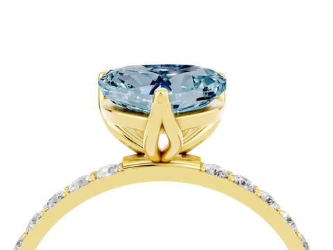 Yellow gold Heart Cut Aquamarine Solitaire Engagement Ring with Pavé Band and Prong Setting_4