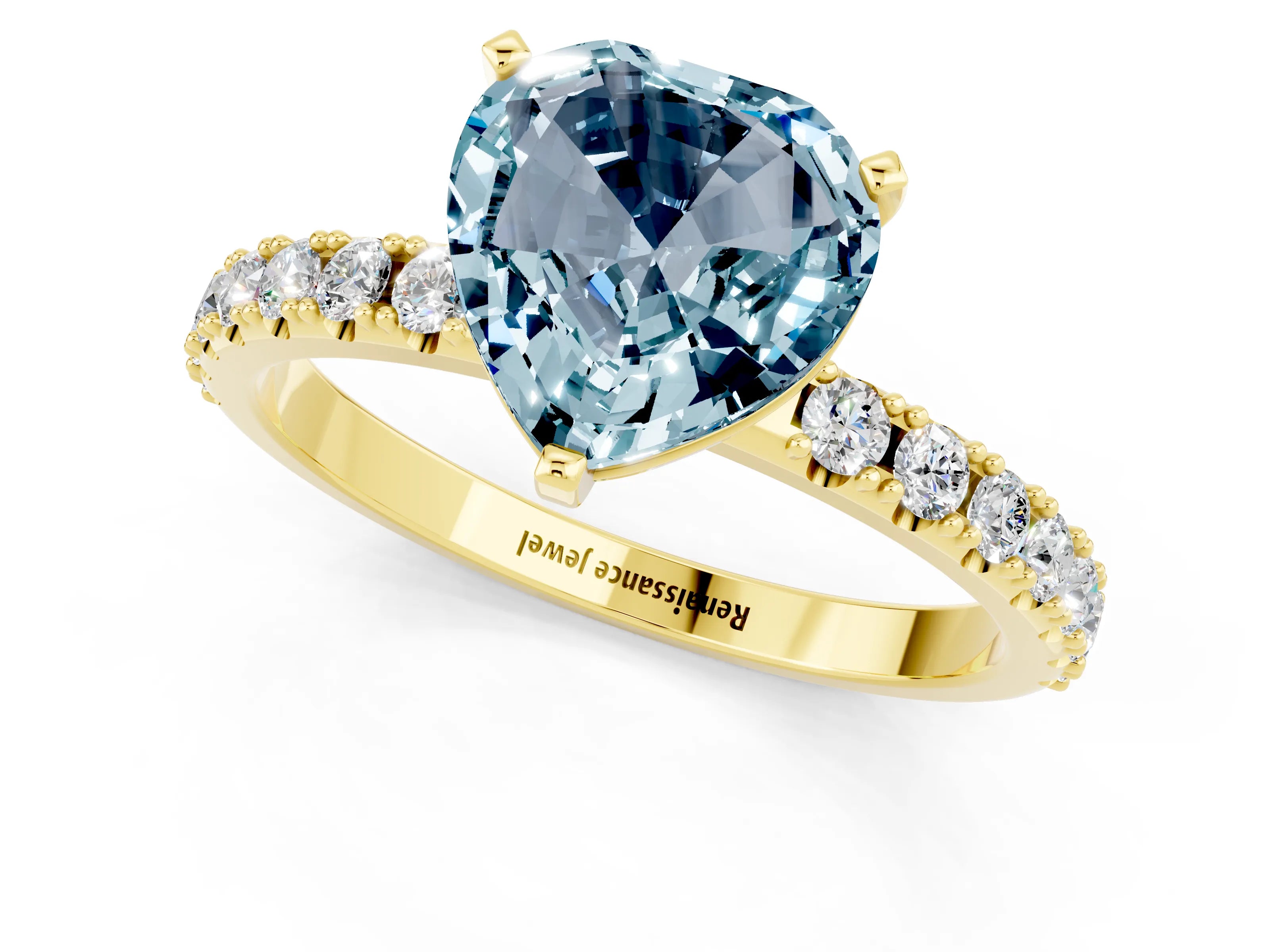 Yellow gold Heart Cut Aquamarine Solitaire Pavé Band with Four-Prong Setting_1
