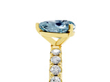 Yellow gold Heart Cut Aquamarine Solitaire Pavé Band with Four-Prong Setting_5