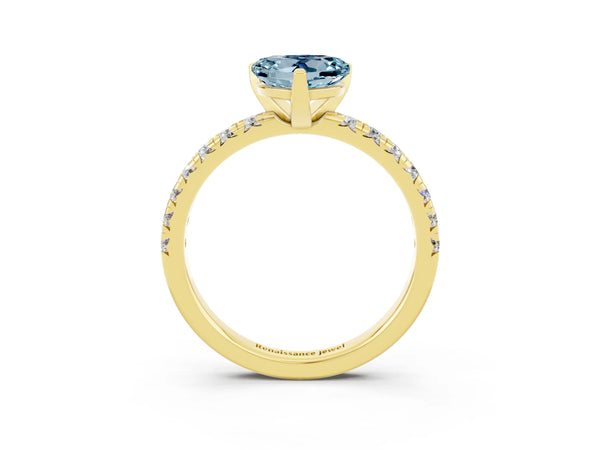 Yellow gold Heart Cut Aquamarine Solitaire Pavé Engagement Ring with Round Band and Prong Setting