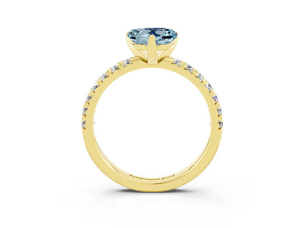 Yellow gold Heart Cut Aquamarine Solitaire Pavé Engagement Ring with Round Band and Prong Setting
