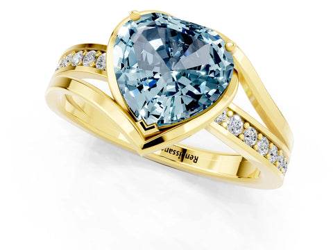Yellow gold Heart Cut Aquamarine Solitaire Ring with Split Shank and Prong Setting_1