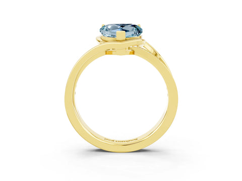 Yellow gold Heart Cut Aquamarine Solitaire Ring with Split Shank and Prong Setting_3