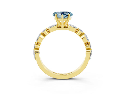 Yellow gold Heart Cut Aquamarine Solitaire with Side Stones on a Pavé Band and Four-Prong Setting_3