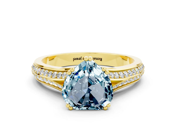 Yellow gold Heart Cut Aquamarine Split Shank Engagement Ring with Pavé Band