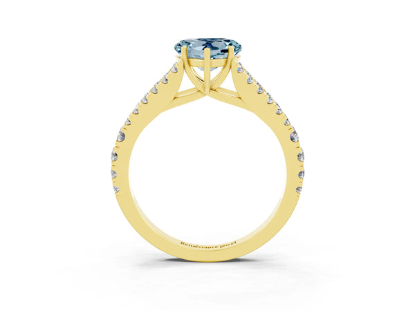 Yellow gold Heart Cut Aquamarine Split Shank Pavé Engagement Ring with Four-Prong Setting