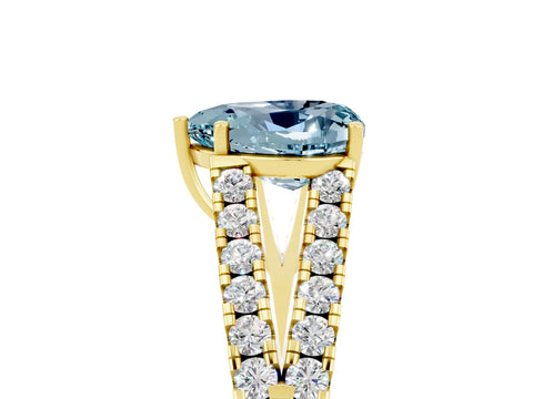 Yellow gold Heart Cut Aquamarine Split Shank Pavé Engagement Ring with Four-Prong Setting_17