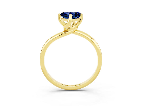 Yellow gold Heart Cut Blue Sapphire Solitaire Engagement Ring with Four-Prong Setting and Classic Band