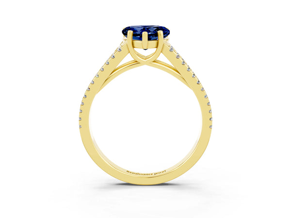 Yellow gold Heart Cut Blue Sapphire Solitaire Engagement Ring with Split Shank Pavé Band
