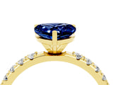 Yellow gold Heart Cut Blue Sapphire Solitaire Pavé Band with Four-Prong Setting_4