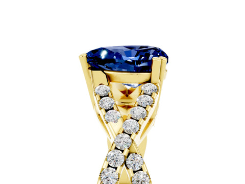 Yellow gold Heart Cut Blue Sapphire Solitaire Ring with Four-Prong Setting and Twisted Pavé Band_5
