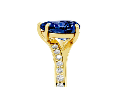 Yellow gold Heart Cut Blue Sapphire Solitaire Ring with Pavé Band and Prong Setting_17