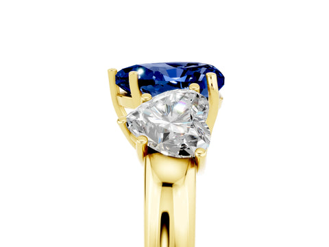 Yellow gold Heart Cut Blue Sapphire Three-Stone Ring with Four-Prong Setting and Classic Band_5