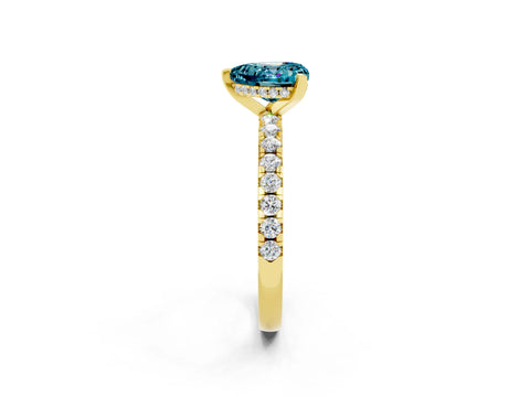 Yellow gold Heart Cut Blue Topaz Solitaire Ring with Pavé Band and Four-Prong Setting_26