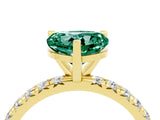 Yellow gold Heart Cut Cut Diamond Pavé Band with Four-Prong Setting_4