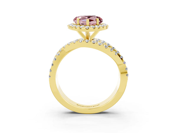 Yellow gold Heart Cut Cut Halo Split Shank Prong Setting Ring