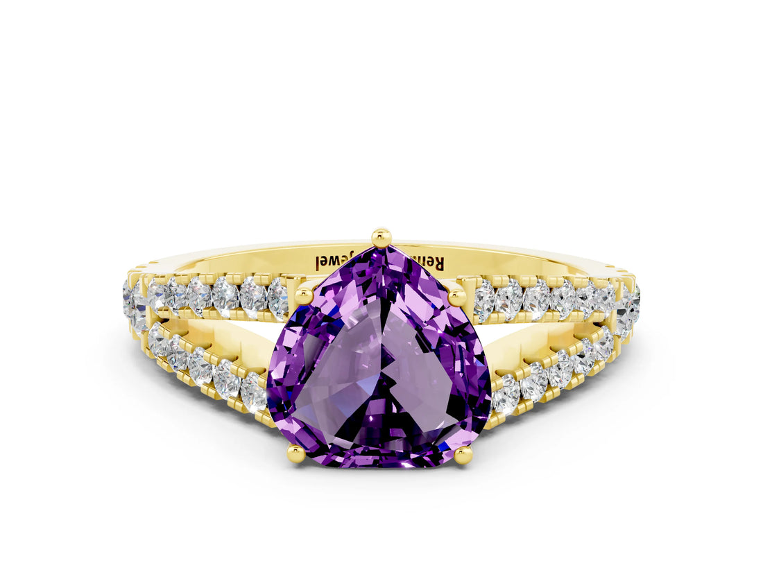 Yellow gold Heart Cut Cut Split Shank Pave Diamond Engagement Ring with Four-Prong Setting
