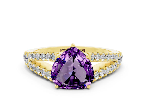 Yellow gold Heart Cut Amethyst Split Shank Engagement Ring with Round Pavé and Prong Setting