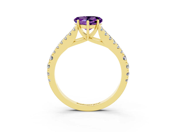 Yellow gold Heart Cut Amethyst Split Shank Engagement Ring with Round Pavé and Prong Setting
