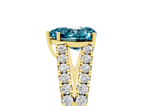 Yellow gold Heart Cut Cut Split Shank Pave Diamond Engagement Ring with Four-Prong Setting_5
