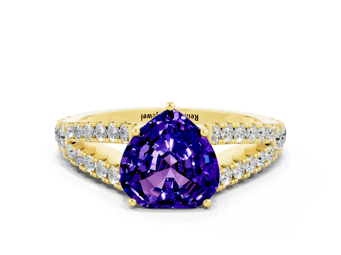 Yellow gold Heart Cut Cut Split Shank Pave Diamond Engagement Ring with Four-Prong Setting