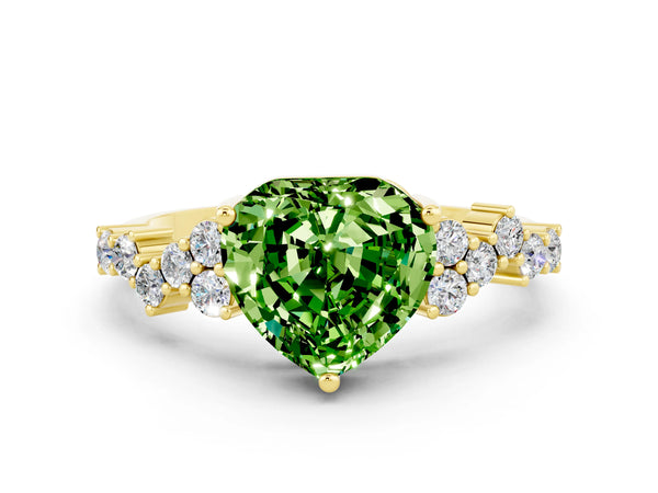 Yellow gold Heart Cut Diamond Cluster Pavé Band with Four-Prong Setting