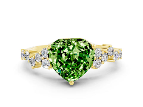 Yellow gold Heart Cut Diamond Cluster Pavé Band with Four-Prong Setting