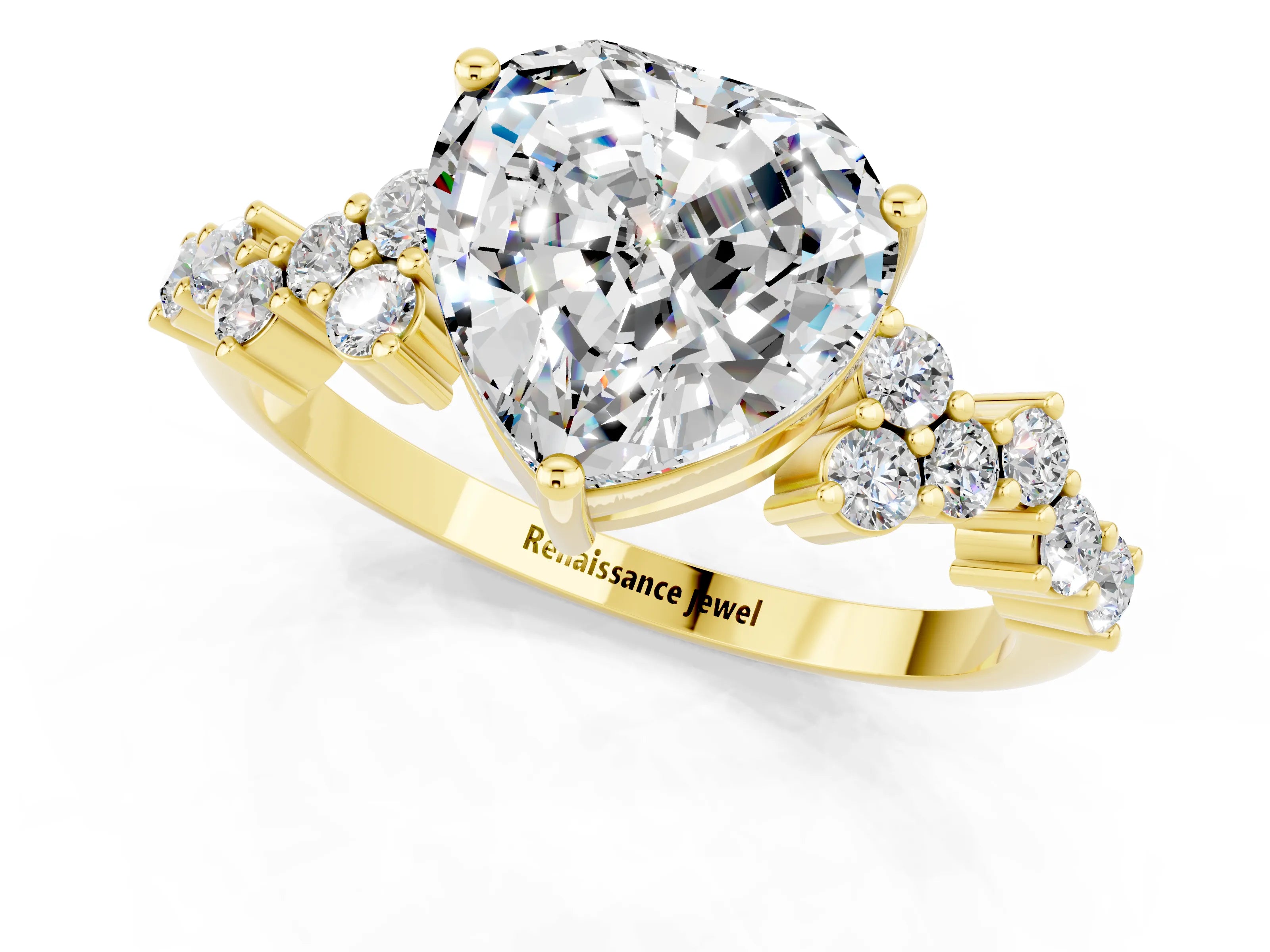 Yellow gold Heart Cut Diamond Cluster Pavé Band with Four-Prong Setting_1