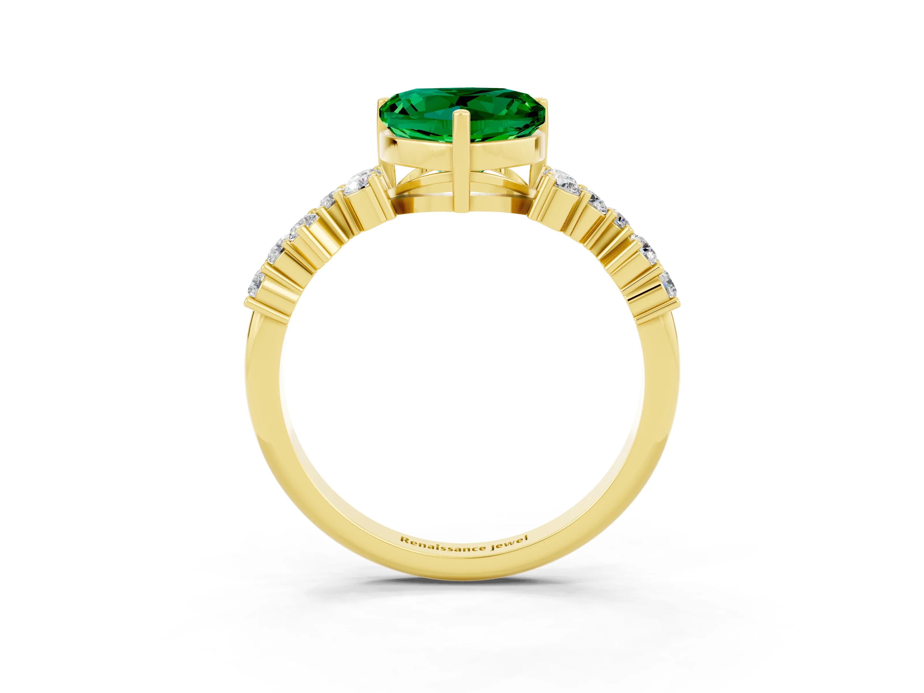 Yellow gold Heart Cut Diamond Cluster Pavé Band with Four-Prong Setting_15
