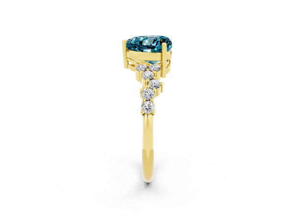 Yellow gold Heart Cut Diamond Cluster Pavé Band with Four-Prong Setting