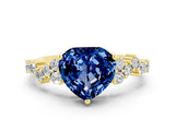 Yellow gold Heart Cut Diamond Cluster Pavé Band with Four-Prong Setting