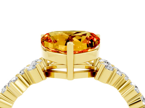 Yellow gold Heart Cut Diamond Cluster Pavé Band with Four-Prong Setting_4