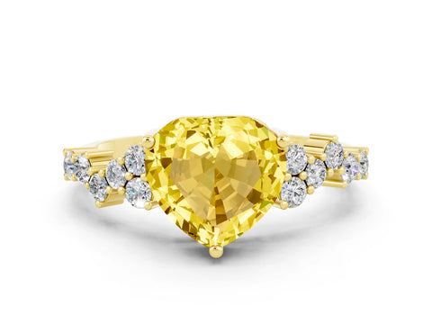 Yellow gold Heart Cut Diamond Cluster Pavé Band with Four-Prong Setting