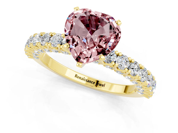 Yellow gold Heart Cut Diamond Pavé Band Solitaire Ring with Prong Setting