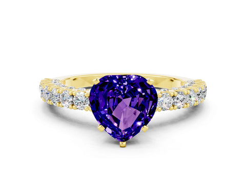 Yellow gold Heart Cut Diamond Pavé Band Solitaire Ring with Prong Setting