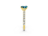 Yellow gold Heart Cut Diamond Pavé Band Solitaire Ring with Prong Setting_2