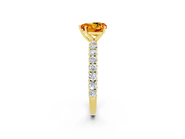 Yellow gold Heart Cut Diamond Pavé Band Solitaire Ring with Prong Setting