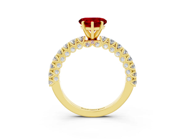 Yellow gold Heart Cut Diamond Pavé Band Solitaire Ring with Prong Setting