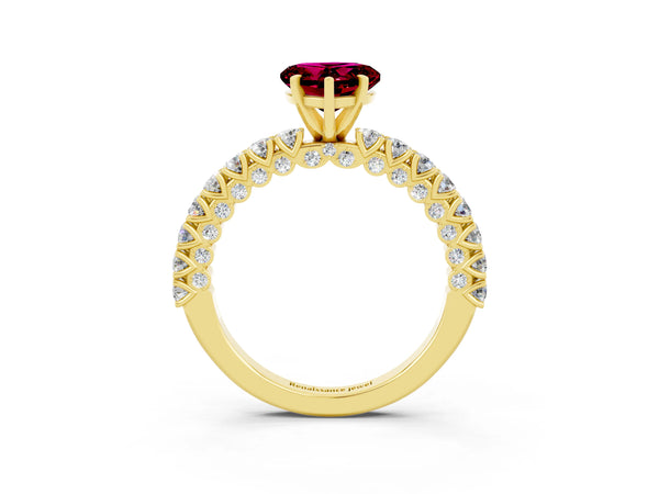 Yellow gold Heart Cut Diamond Pavé Band Solitaire Ring with Prong Setting