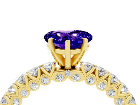 Yellow gold Heart Cut Diamond Pavé Band Solitaire Ring with Prong Setting_4