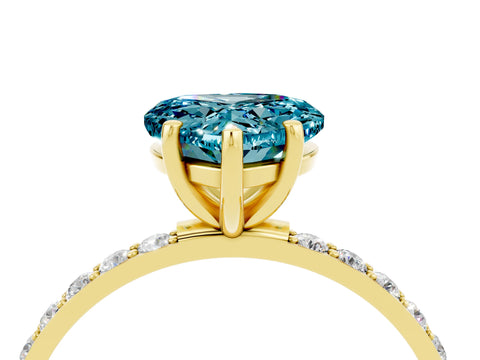 Yellow gold Heart Cut Diamond Pavé Band with Six-Prong Setting_4