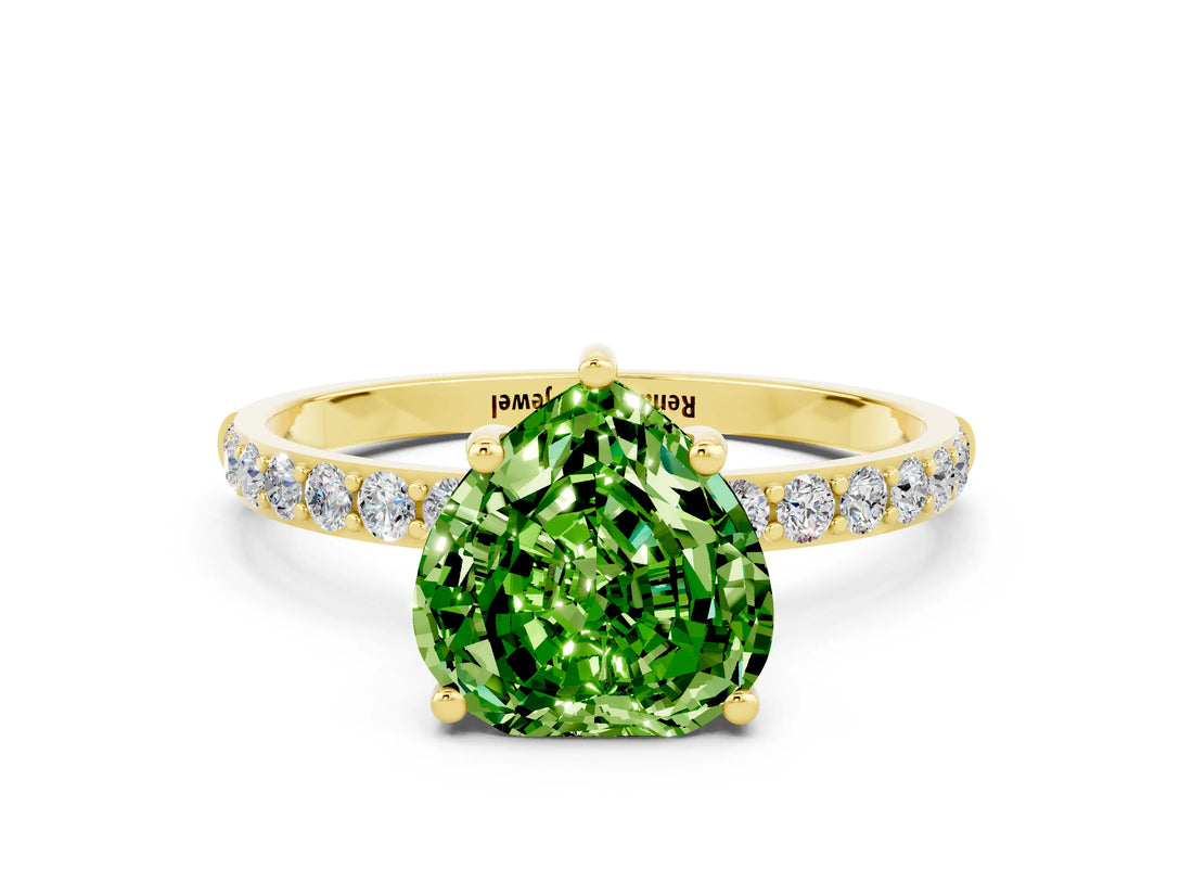 Yellow gold Heart Cut Diamond Pavé Band with Six-Prong Setting