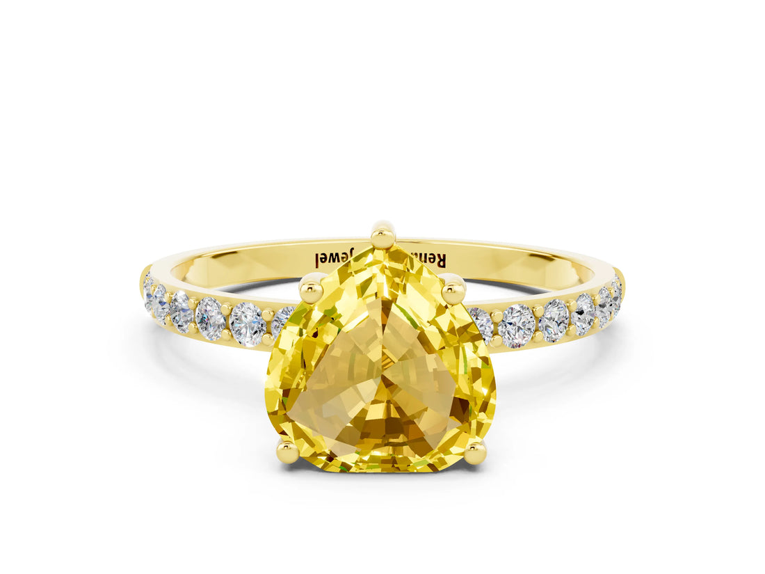 Yellow gold Heart Cut Diamond Pavé Band with Six-Prong Setting
