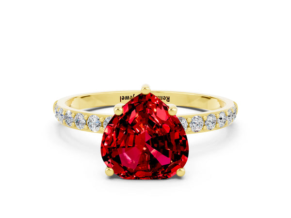 Yellow gold Heart Cut Diamond Pavé Band with Six-Prong Setting