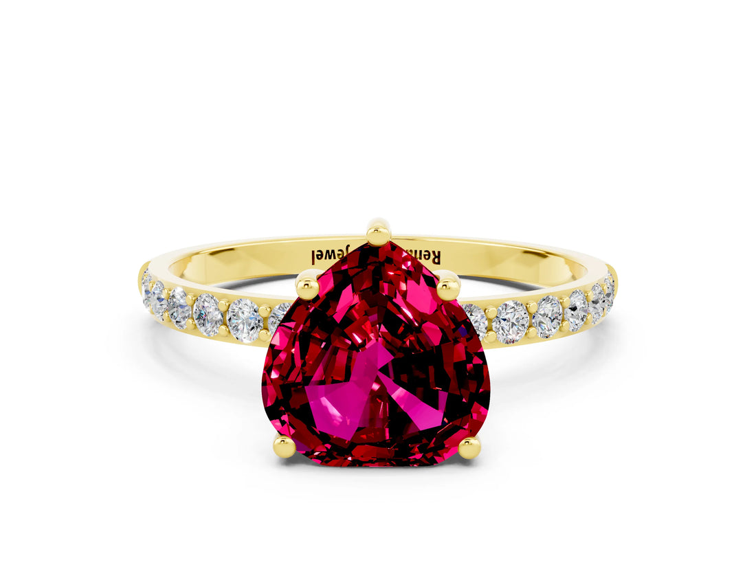 Yellow gold Heart Cut Diamond Pavé Band with Six-Prong Setting