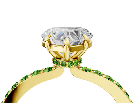 Yellow gold Heart Cut Diamond Pavé Engagement Ring with Round with Peridot side stone Accents and Prong Setting_4