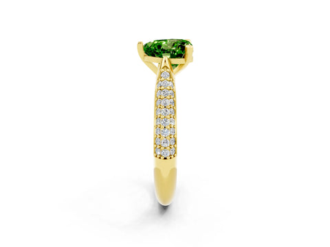 Yellow gold Heart Cut Diamond Solitaire Engagement Ring with Pavé Band and Four-Prong Setting_2