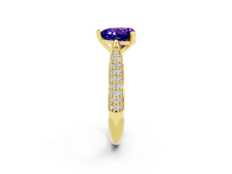 Yellow gold Heart Cut Diamond Solitaire Engagement Ring with Pavé Band and Four-Prong Setting_2