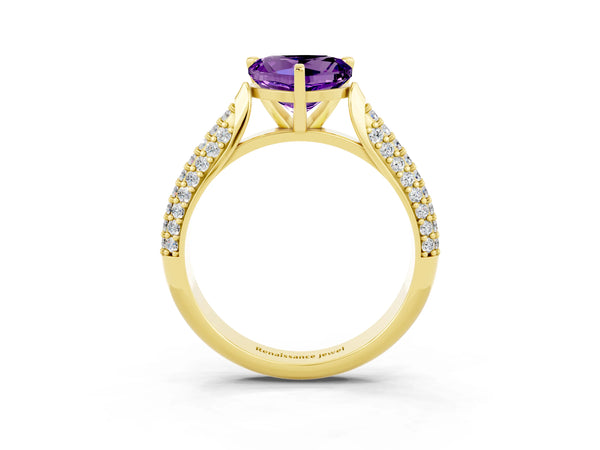 Yellow gold Heart Cut Amethyst Solitaire Engagement Ring with Multi-Row Round Pavé Band and Prong Setting