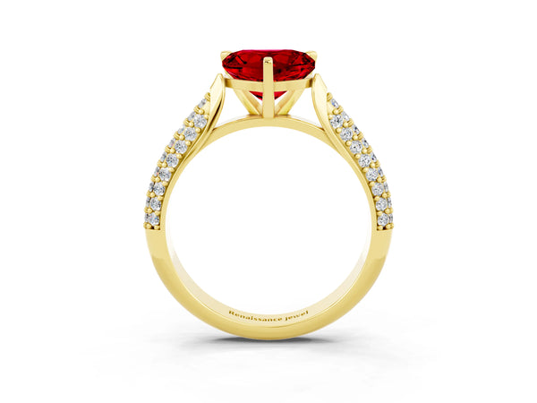 Yellow gold Heart Cut Diamond Solitaire Engagement Ring with Pavé Band and Four-Prong Setting